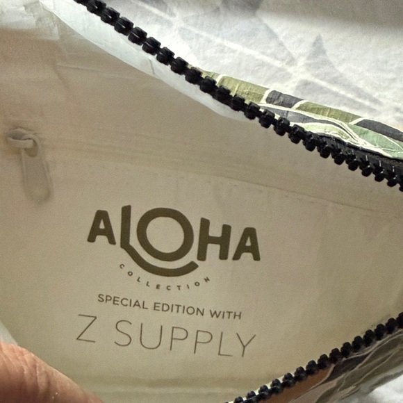 Aloha belt Bag - Picture 3 of 5